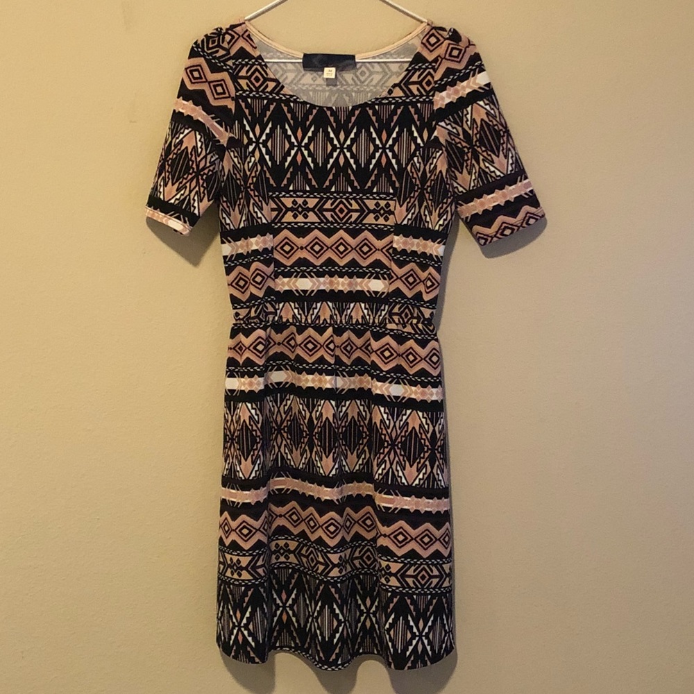 Francesca Aztec Print Midi Dress Size Medium